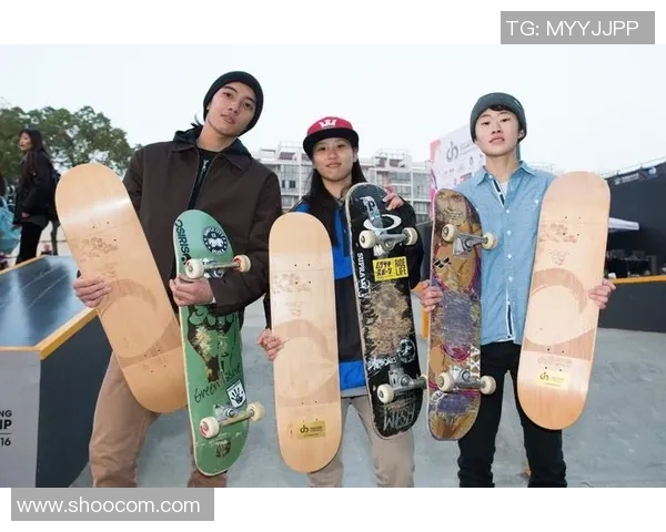 广州滑板队在极限运动会中以73分稳居积分榜首位