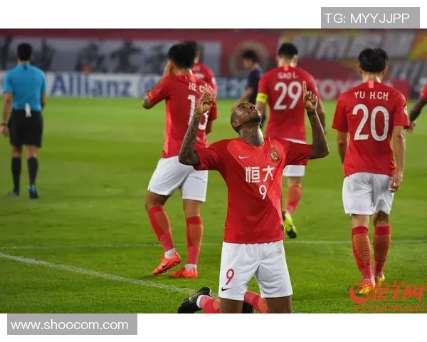 广岛与广州恒大淘宝的对决:亚洲足球的激情碰撞与荣耀之争 广岛与广州恒大淘宝的对决:亚洲足球的激情碰撞与荣耀之争